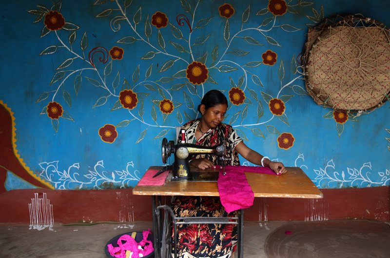 Santals Of Bangladesh: Beautiful Photo Series By Pronob Ghosh