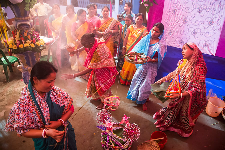 Sitalkuchi 2016 - A Rural Bengali Wedding Story By Madhabendu Hensh