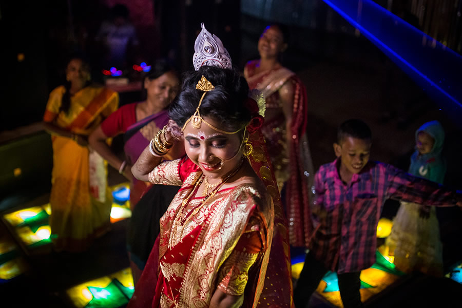 Sitalkuchi 2016 - A Rural Bengali Wedding Story By Madhabendu Hensh