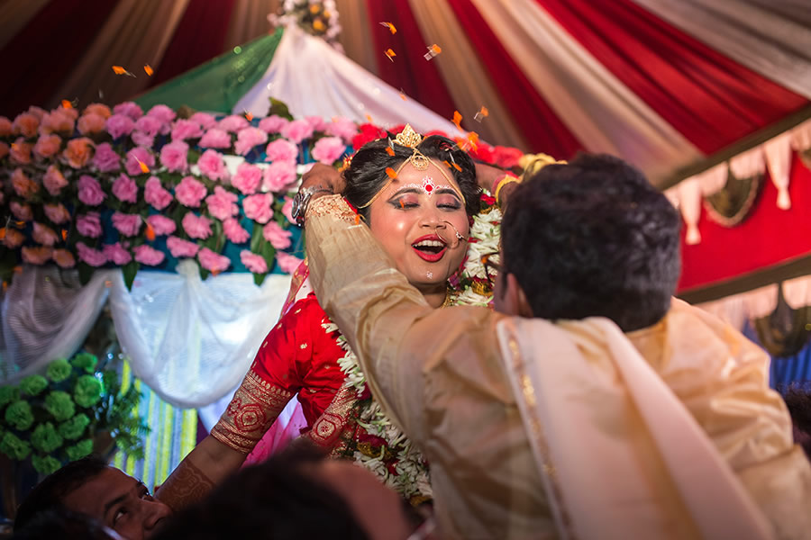 Sitalkuchi 2016 - A Rural Bengali Wedding Story By Madhabendu Hensh