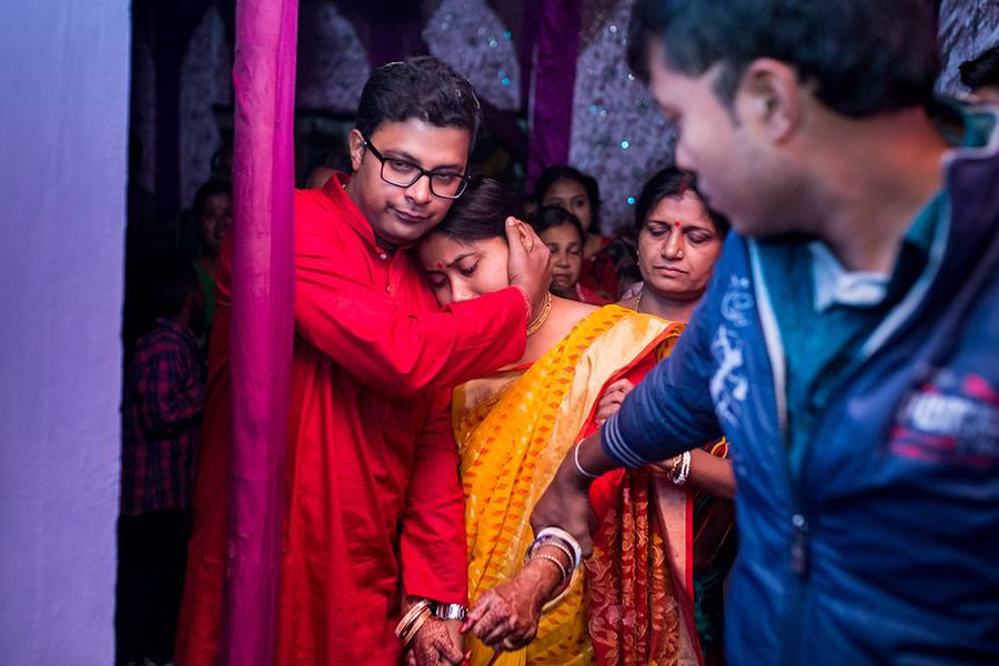 Sitalkuchi 2016 - A Rural Bengali Wedding Story By Madhabendu Hensh