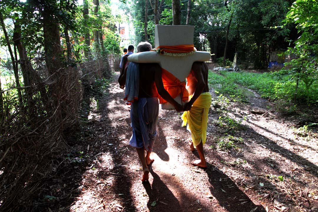 Rath Yatra Festival In Santal Village - Photo Story By Nilanjan Ray