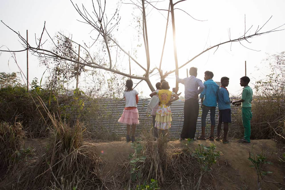 Men Under Bush - Photo Series By Indian Photographer Ashiq MK