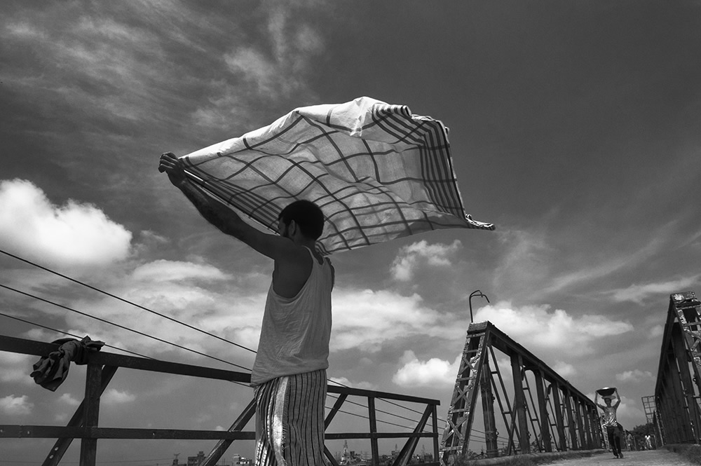 Black and White Street Photography Series By Bangladeshi Photographer Abu Rasel Rony