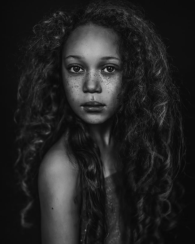 2nd PLACE: “Tiarna” by Paulina Duczman, UK