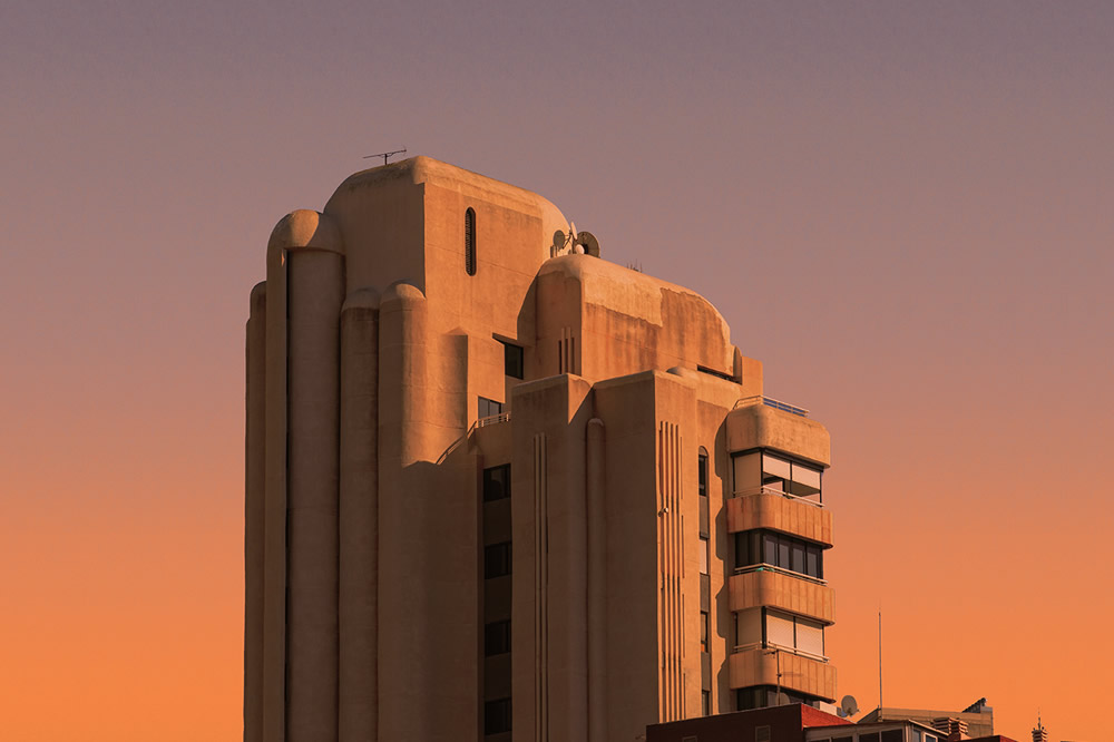 Stunning Alien Architecture Captured By Spanish Photographer Al Mefer