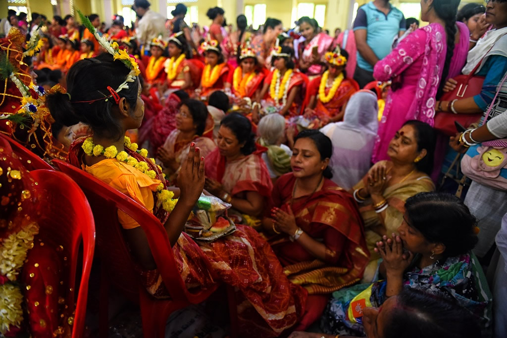 Kumari Puja: Worship Of Unmarried Teenage Girl As Goddess - Photo Series By Avishek Das