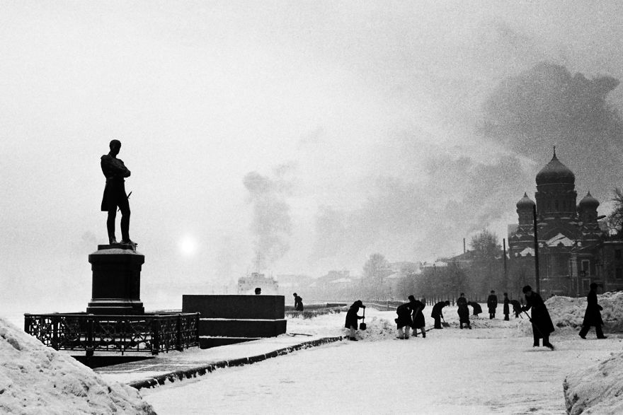 The Banks Of The Neva River In Leningrad, 1979