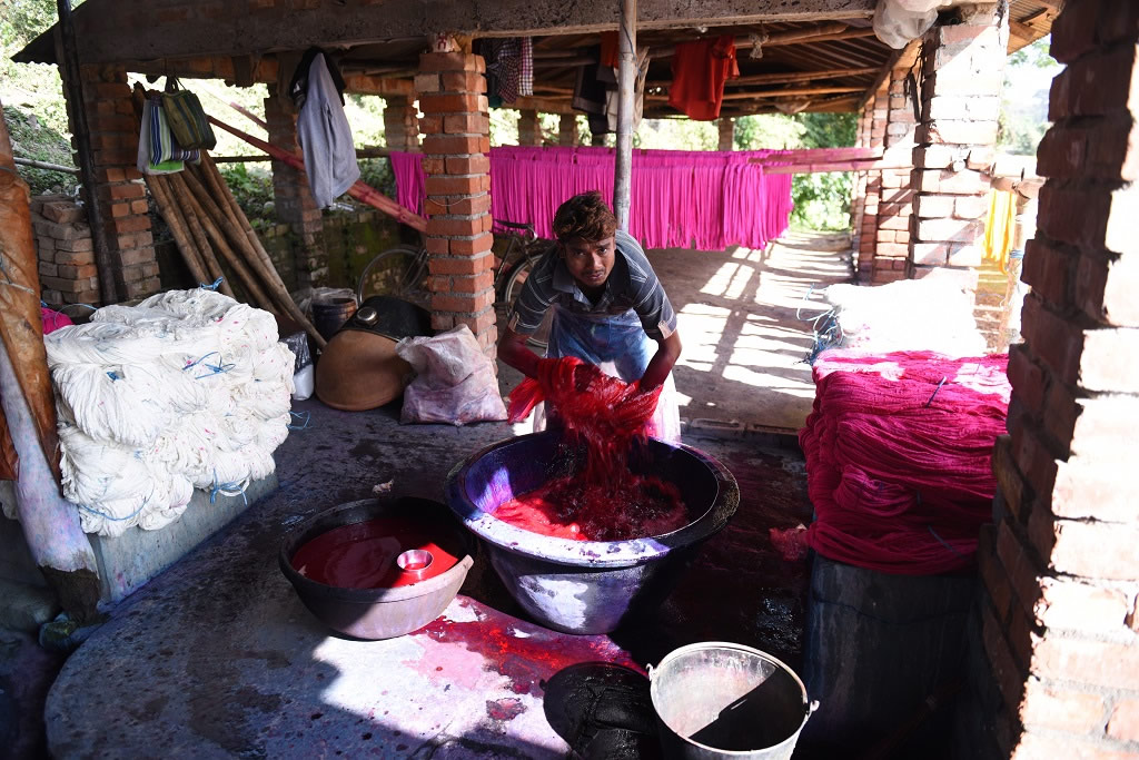 Preparation Of Indian Traditional Dress - Saree: Photo Series By Avishek Das