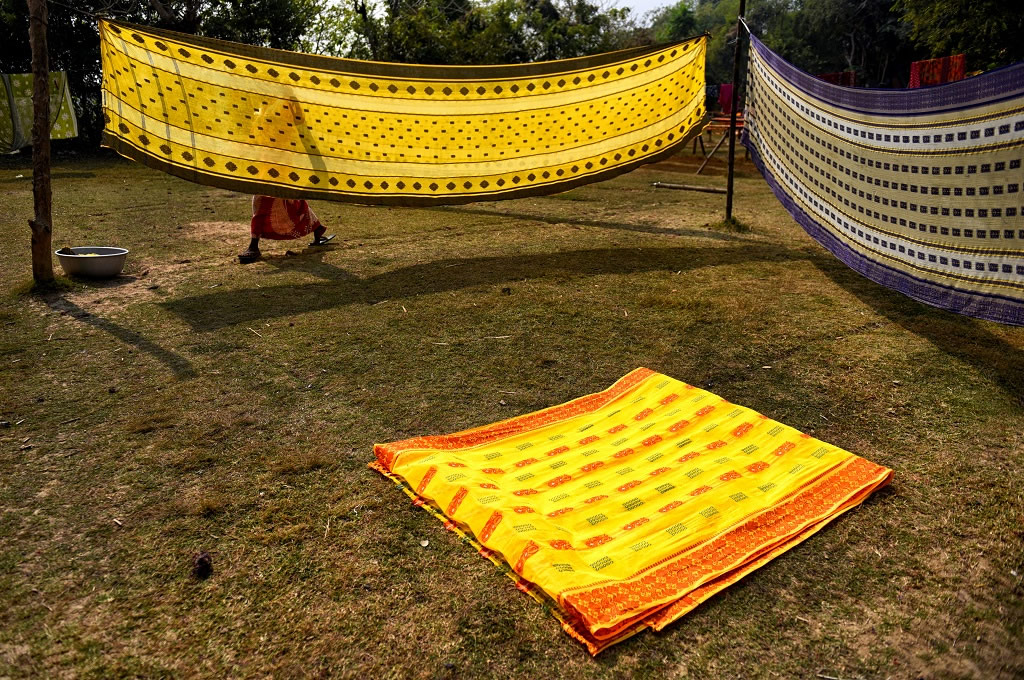 Preparation Of Indian Traditional Dress - Saree: Photo Series By Avishek Das