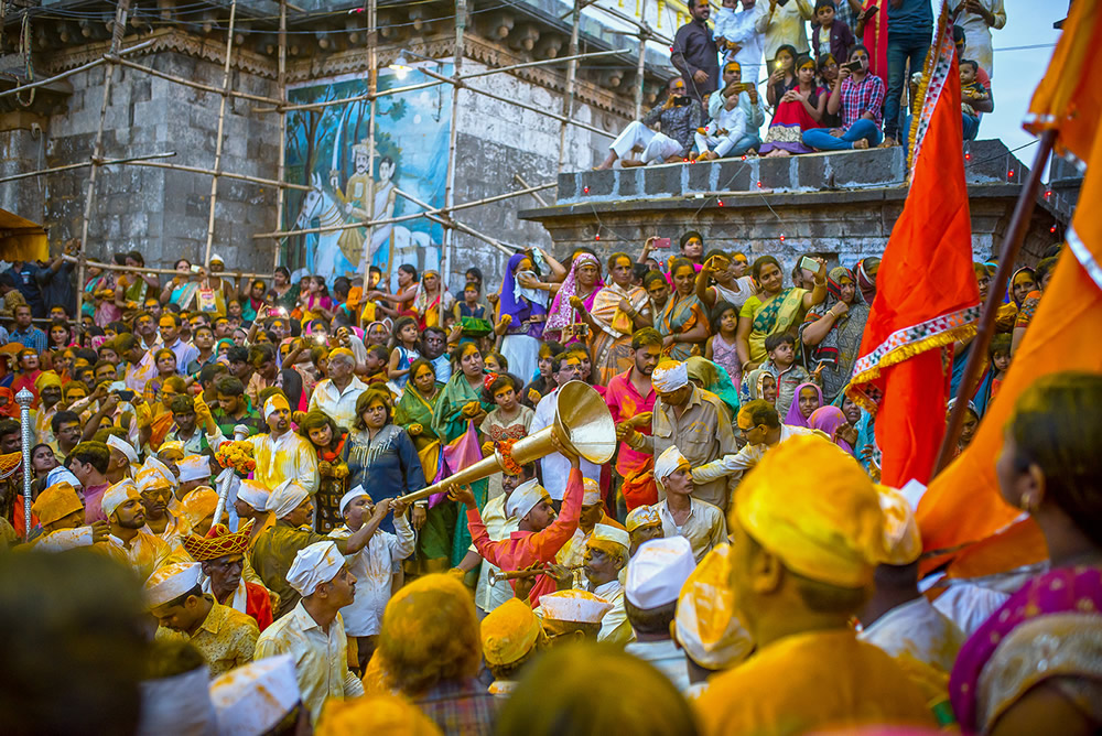 Jejuri - Somvati Amavasya Festival: Photo Story By Indian Photographer Mahesh Lonkar