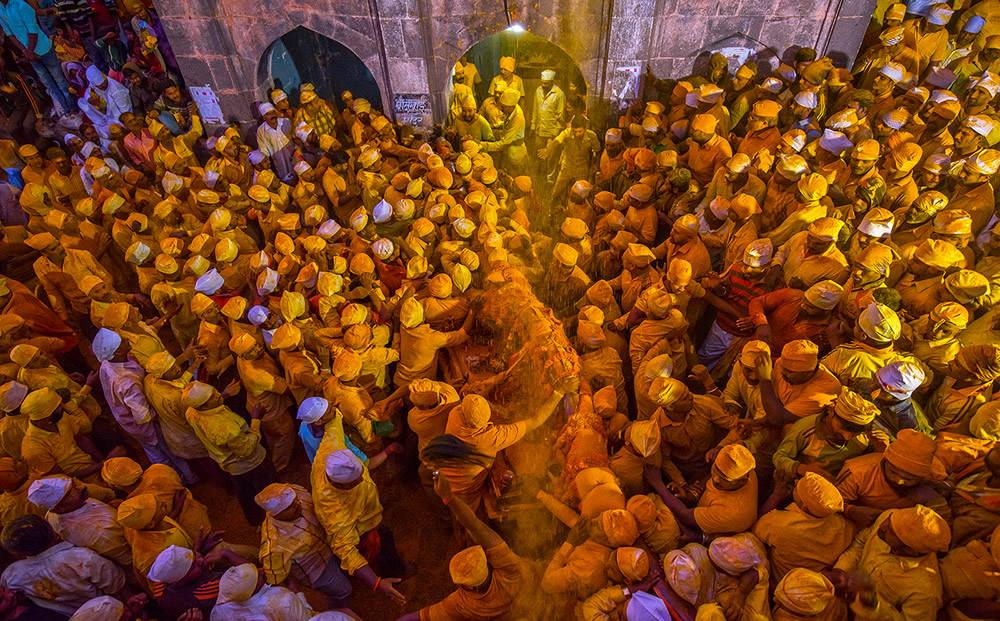 Jejuri - Somvati Amavasya Festival: Photo Story By Indian Photographer Mahesh Lonkar