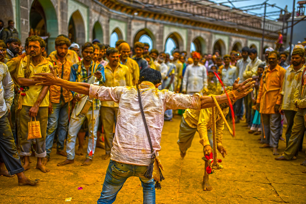 Jejuri - Somvati Amavasya Festival: Photo Story By Indian Photographer Mahesh Lonkar