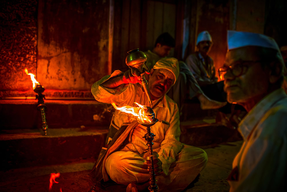 Jejuri - Somvati Amavasya Festival: Photo Story By Indian Photographer Mahesh Lonkar