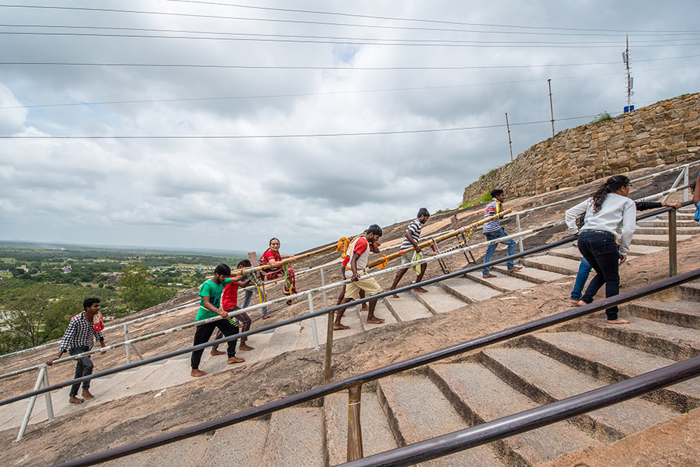 Mahamastakabhisheka at Shravanabelagola: Beautiful Photo Series By Shreenivasa Yenni