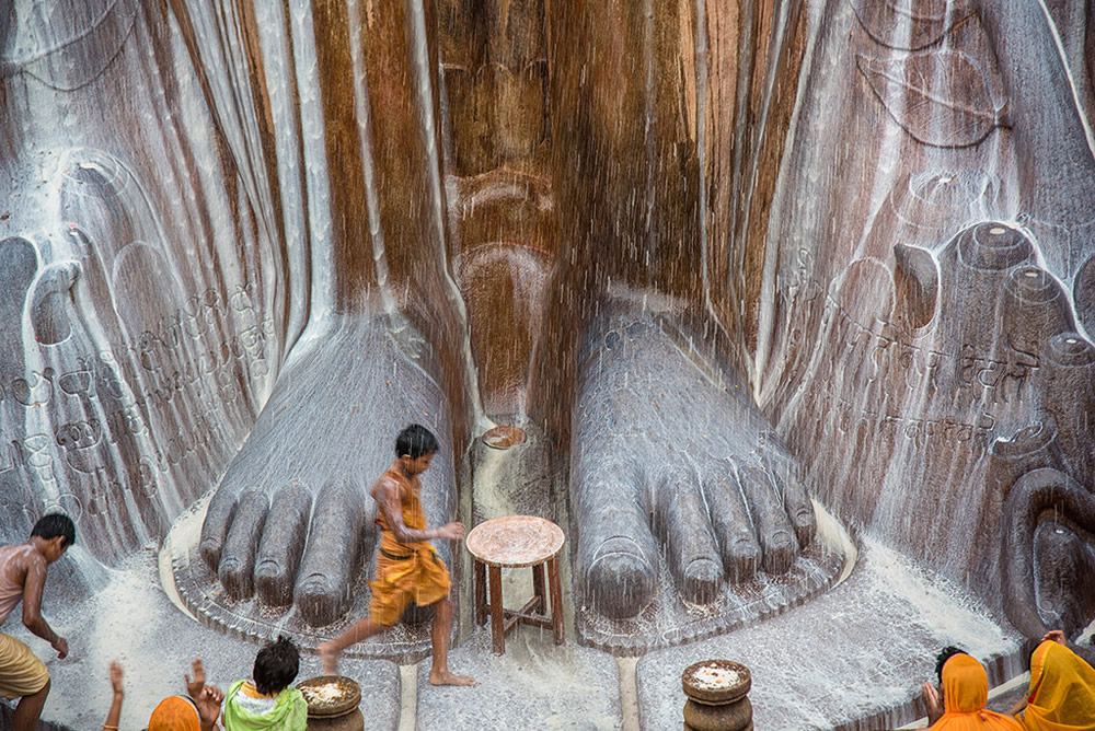 Mahamastakabhisheka at Shravanabelagola: Beautiful Photo Series By Shreenivasa Yenni