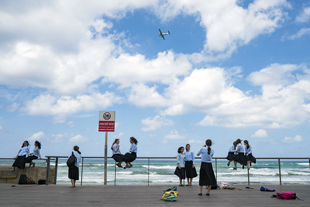 An Interview With Israeli Street Photographer Ronen Berka