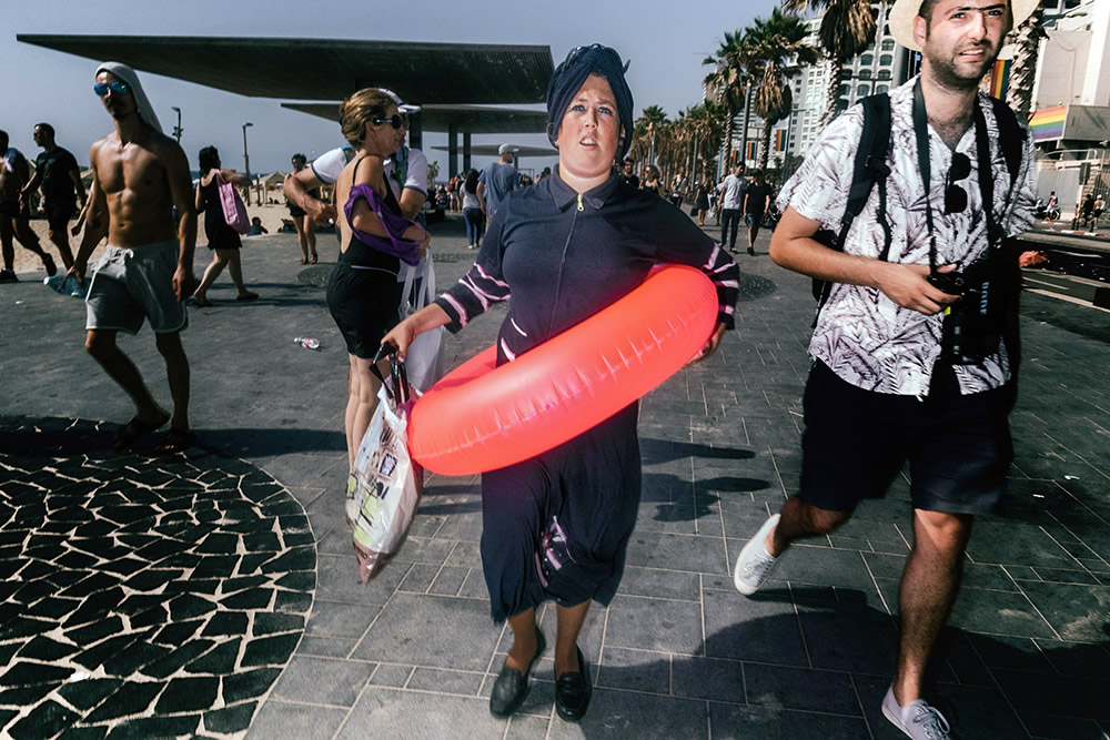 An Interview With Israeli Street Photographer Ronen Berka