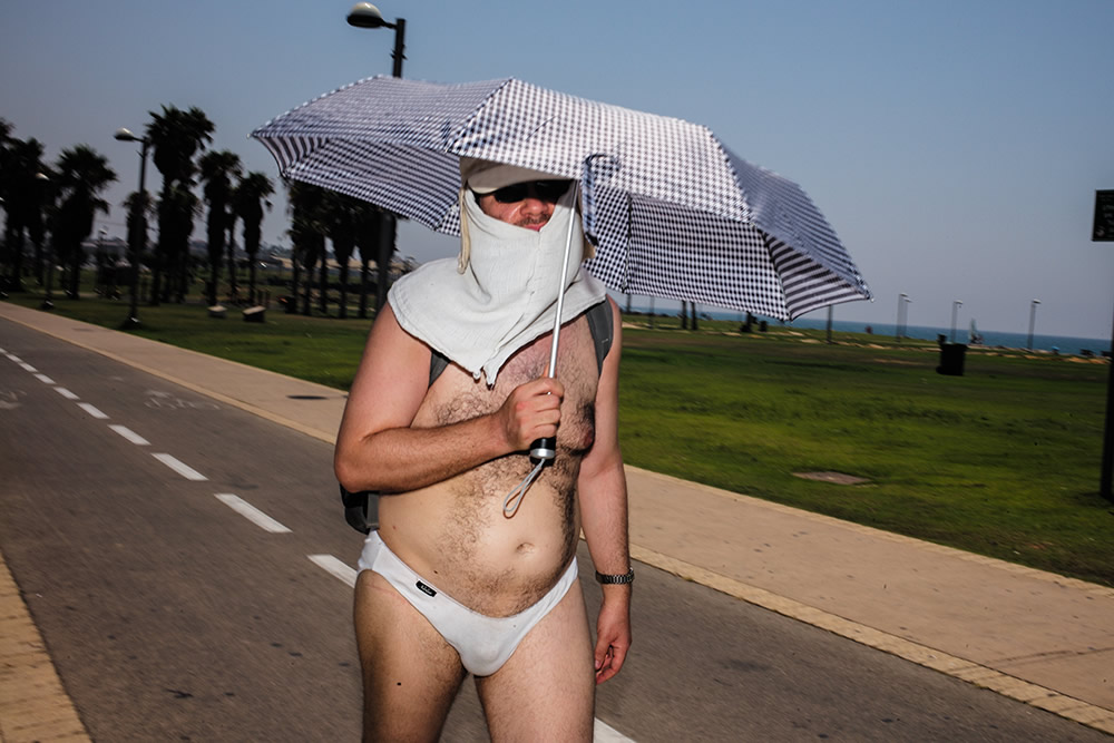 An Interview With Israeli Street Photographer Ronen Berka