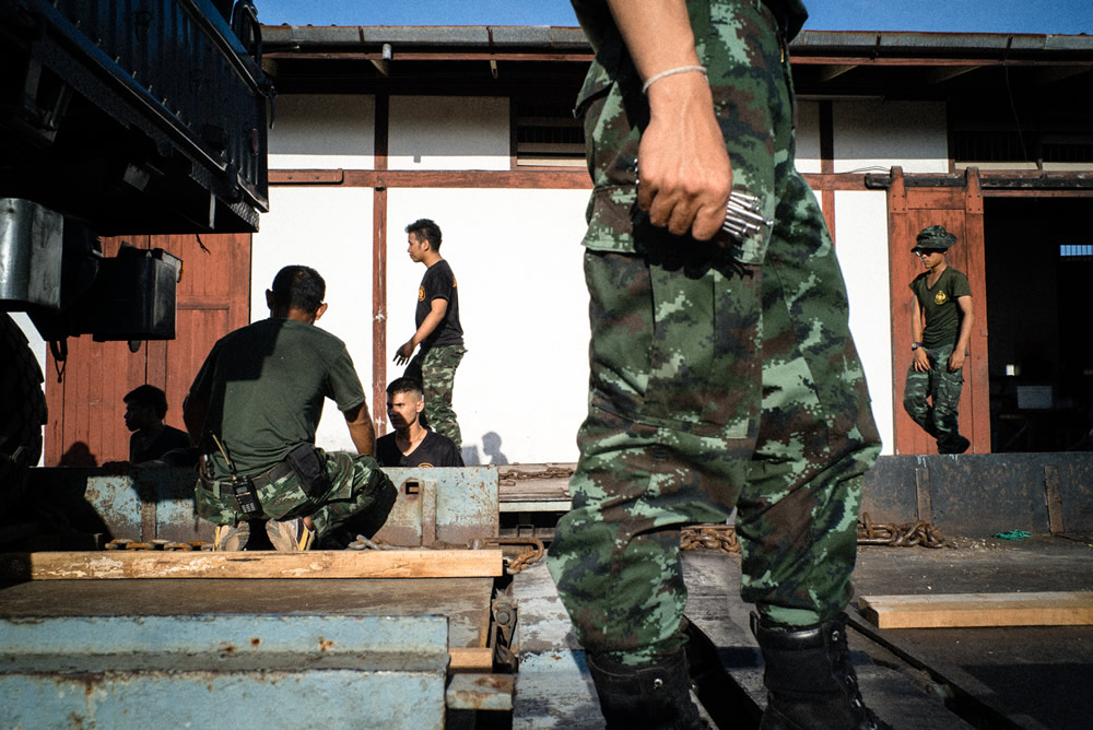 An Amazing Interview With Thai Street Photographer Sakulchai Sikitikul