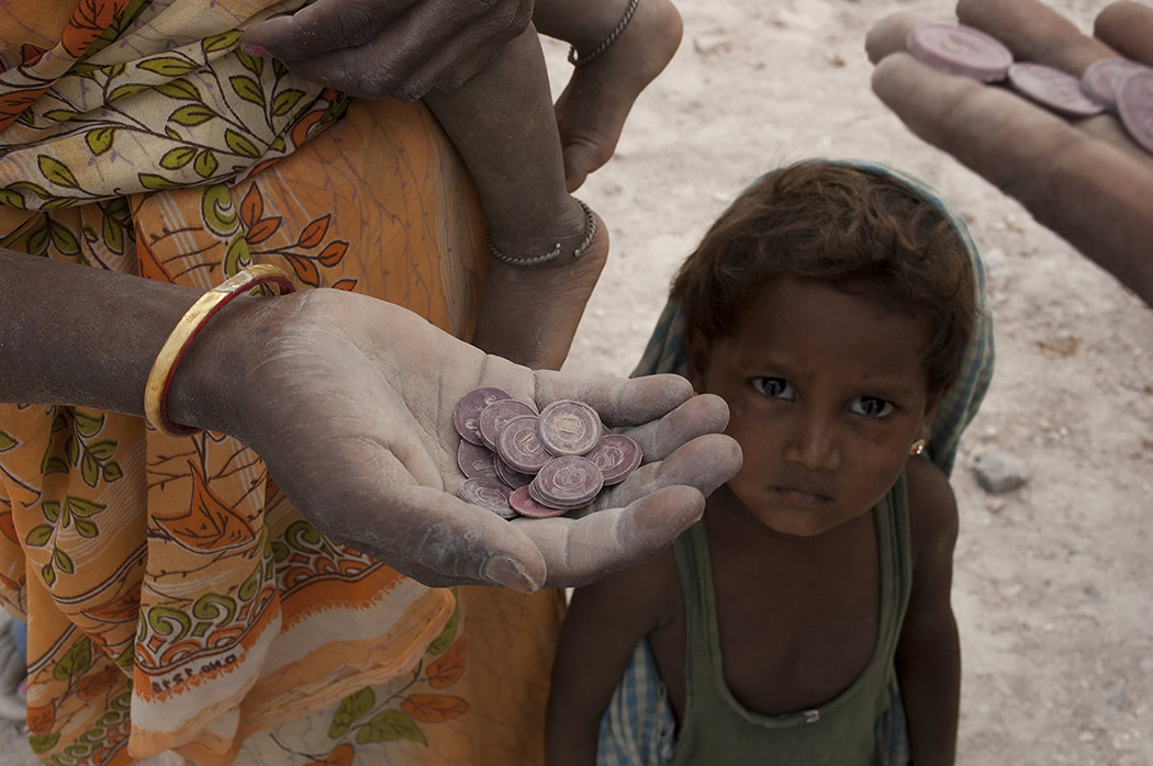 Varanasi’s Brick Kiln Workers: Photo Series By Rajesh Kumar Singh