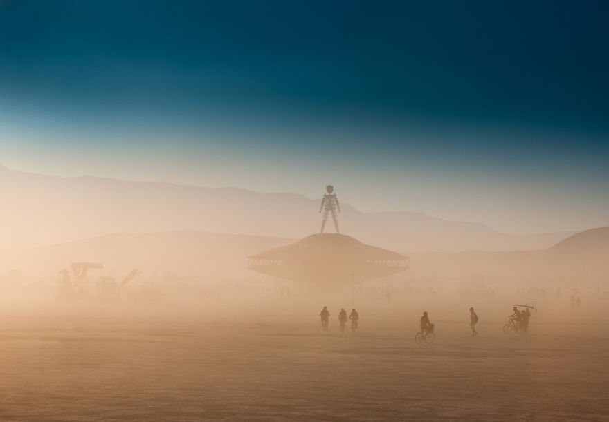 Photographer Philip Volkers Beautifully Captured Decade Of Photographs From Burning Man