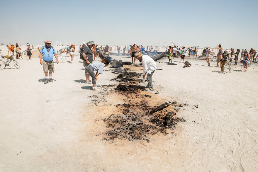 Photographer Philip Volkers Beautifully Captured Decade Of Photographs From Burning Man