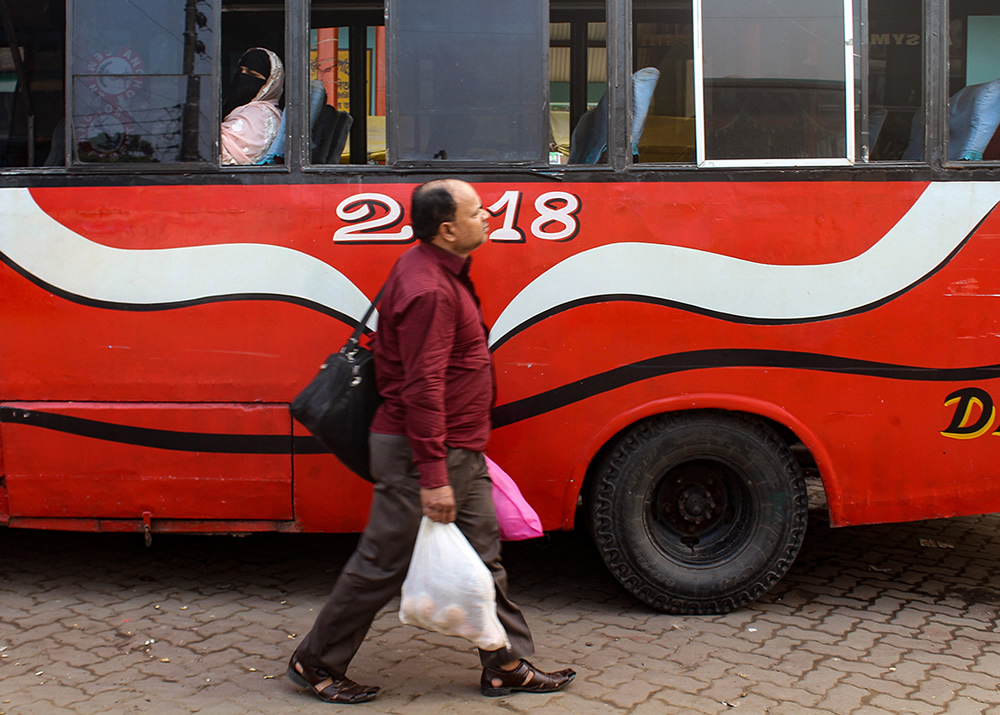 Amazing Interview With Bangladeshi Street Photographer Ab Rashid