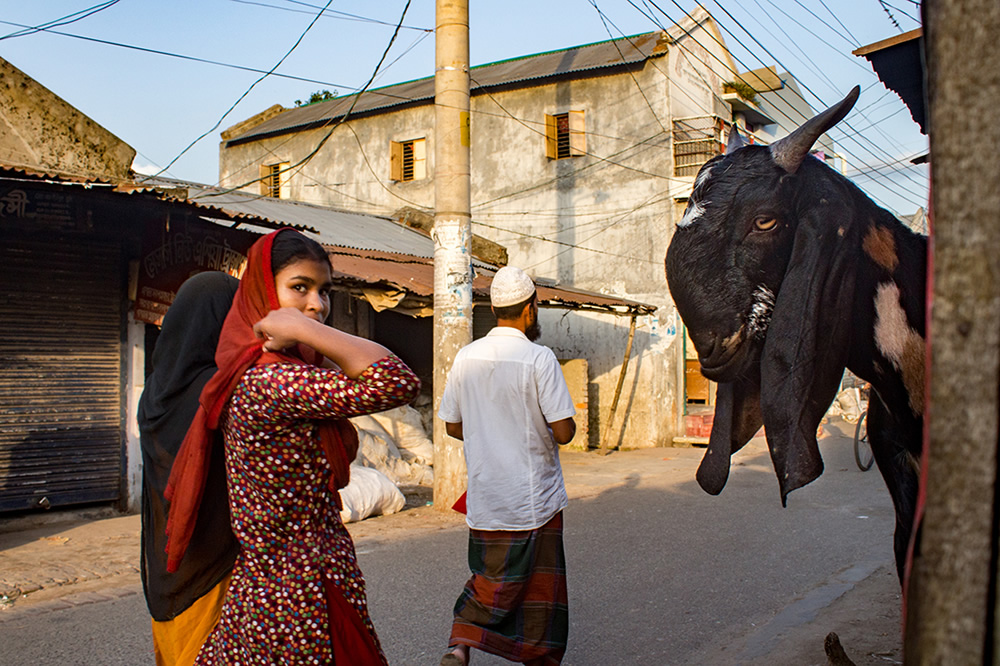 Amazing Interview With Bangladeshi Street Photographer Ab Rashid