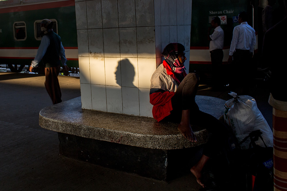 Amazing Interview With Bangladeshi Street Photographer Ab Rashid