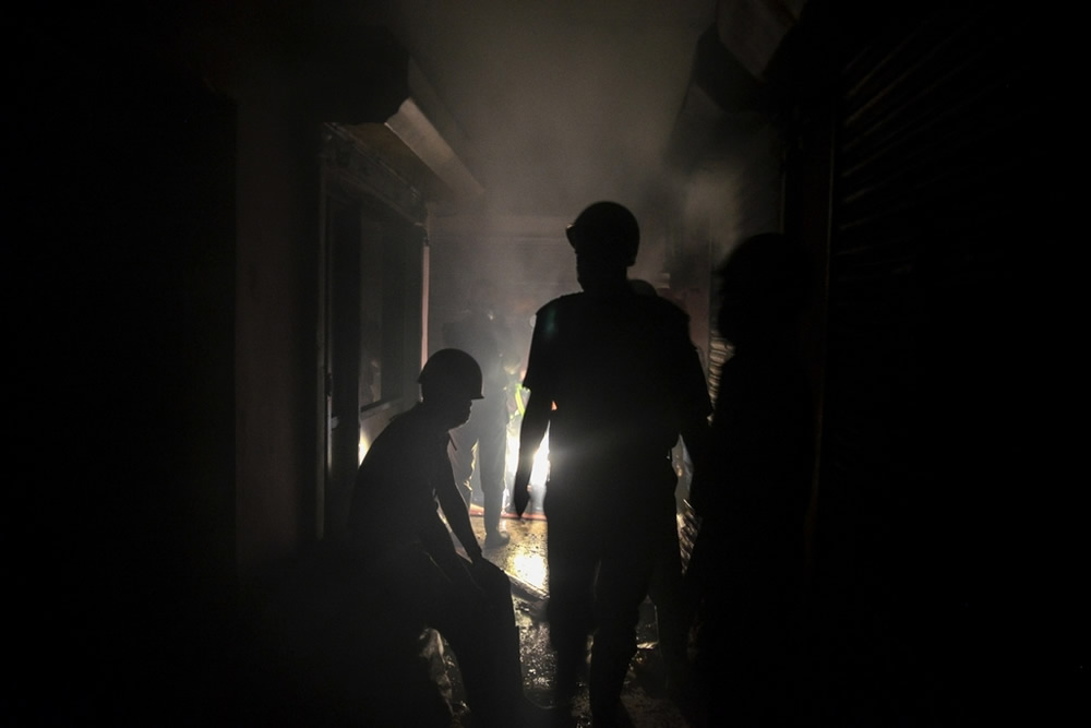 Inferno: Kolkata Bagree Market Fire - Photo Series By Debarshi Mukherjee