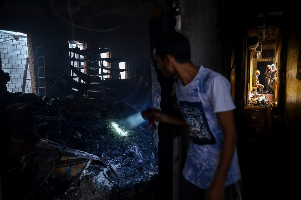 Inferno: Kolkata Bagree Market Fire - Photo Series By Debarshi Mukherjee