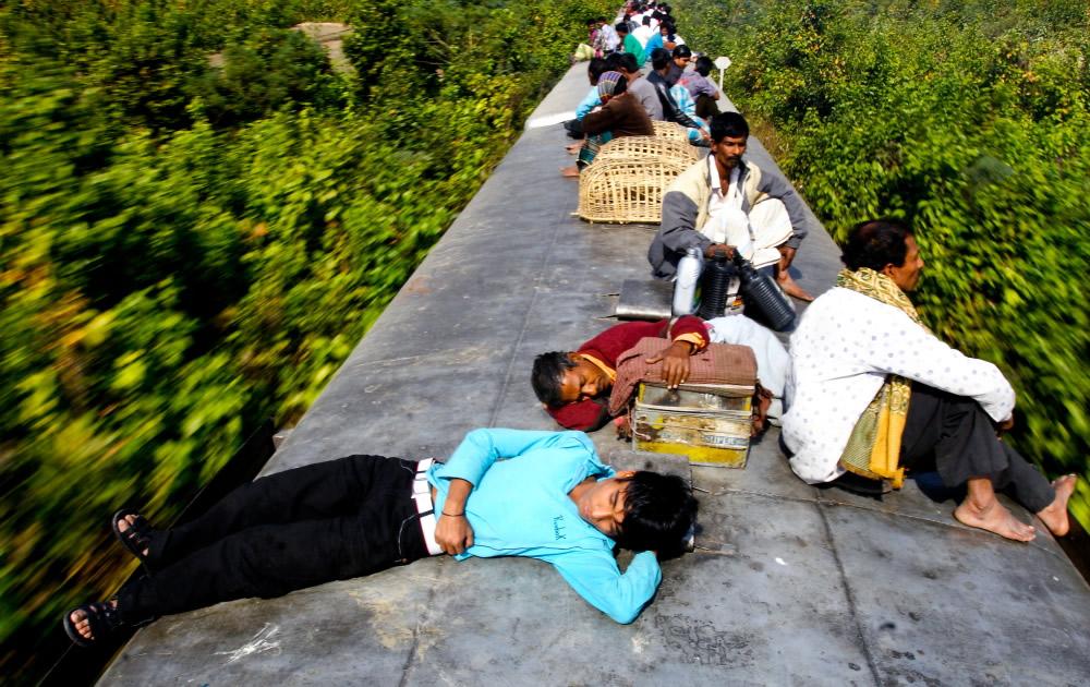 Everyday Catastrophe: Photo Series By Bangladeshi Photographer S.M. Kakon