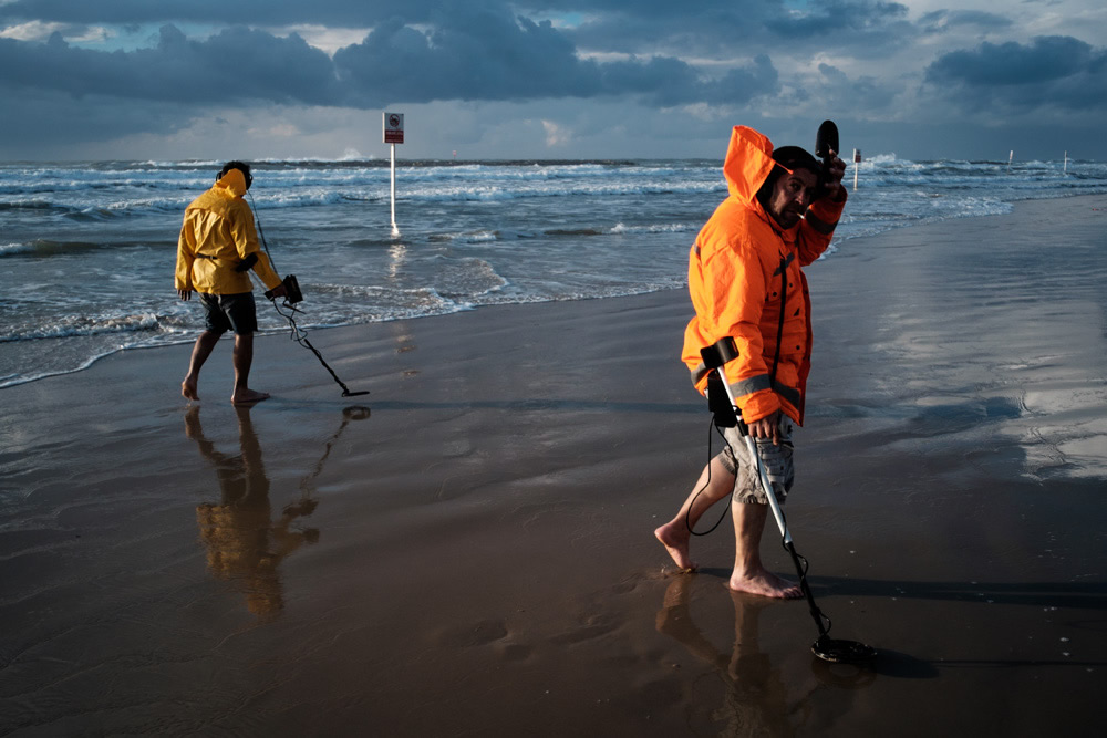 Fantastic Interview With Israeli Street Photographer Sagi Kortler