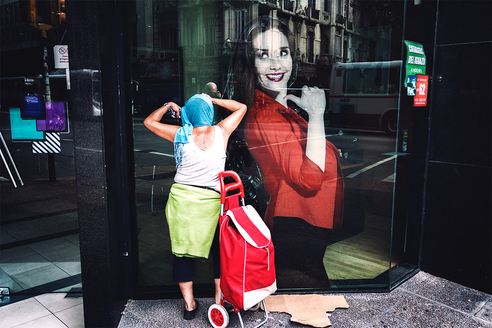 Shot: Street Photography Series By Gonzalo Gomez And Gustavo Rosas