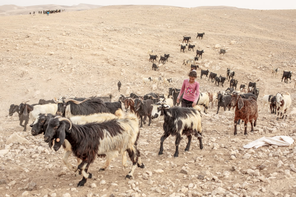 Daily Life Of A Nomadic Young Girl: Photo Series By Gabi Berger