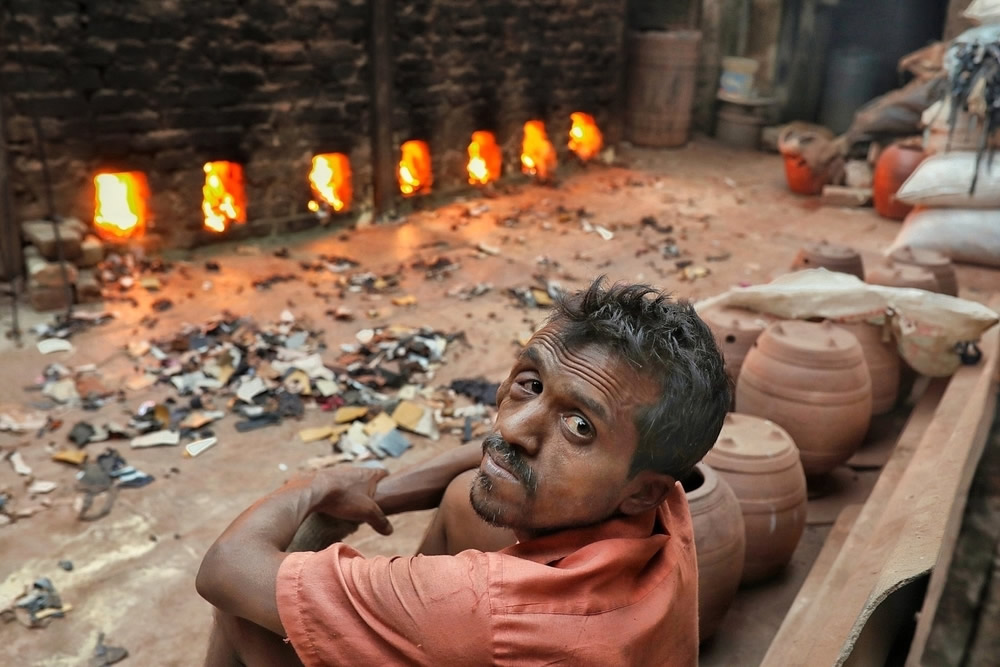 Kumbharwada - The City Of Lamps In Dharavi: Photo Series By Rahul Machigar