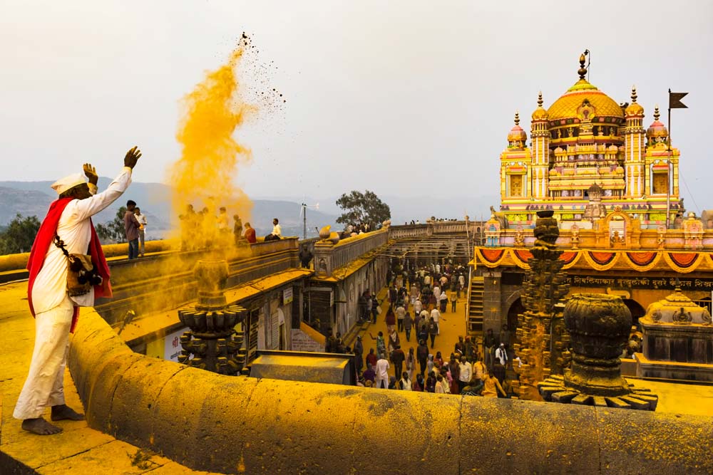 The Golden Festival: Photo Series By Pankaj Narshana