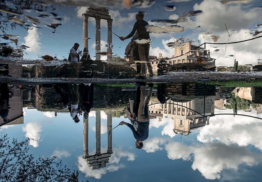 Photographer Sebastian Luczywo Captured The Ancient Beauty Of Rome In The Rain