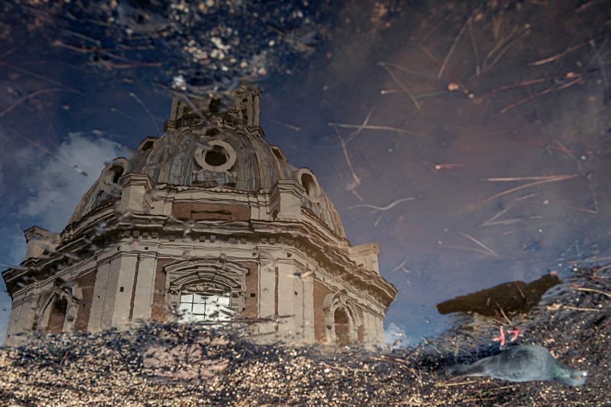 Photographer Sebastian Luczywo Captured The Ancient Beauty Of Rome In The Rain