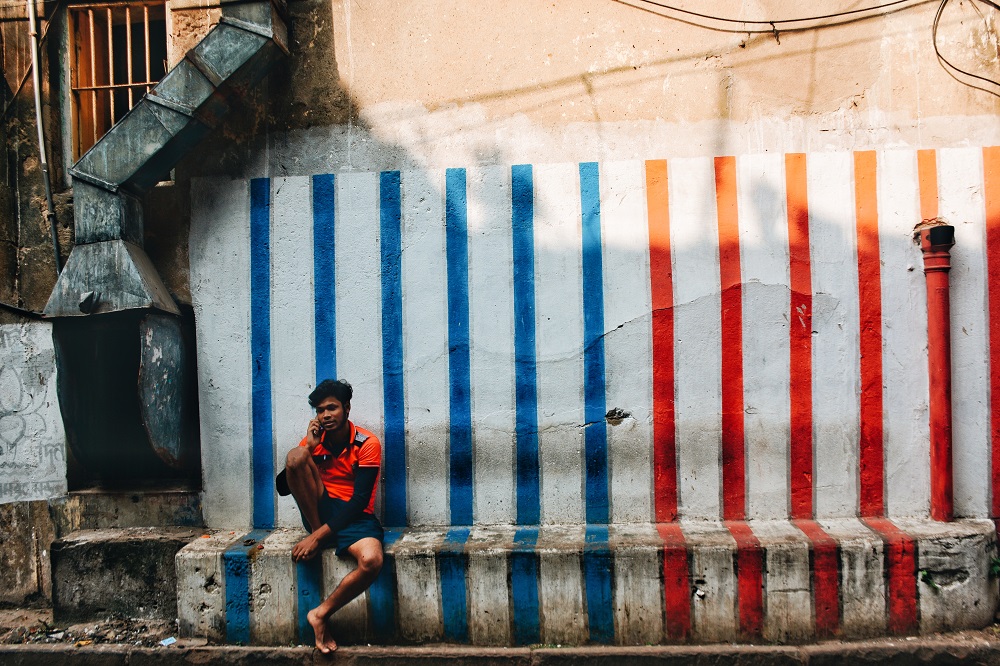 Colors On The Streets Of Kolkata: Photo Series By Alipriya Ghosh