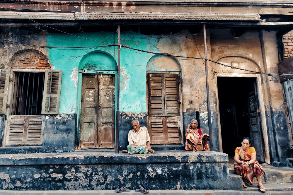 Colors On The Streets Of Kolkata: Photo Series By Alipriya Ghosh