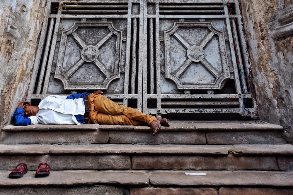 Colors On The Streets Of Kolkata: Photo Series By Alipriya Ghosh