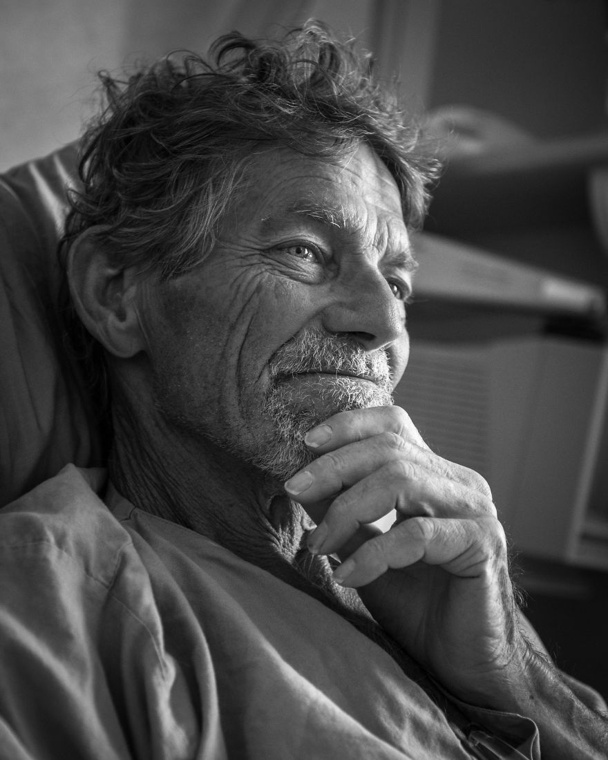 The Last 17 Days Of My Dad’s Life: Heart Touching Photo Series By Josh Neufeld