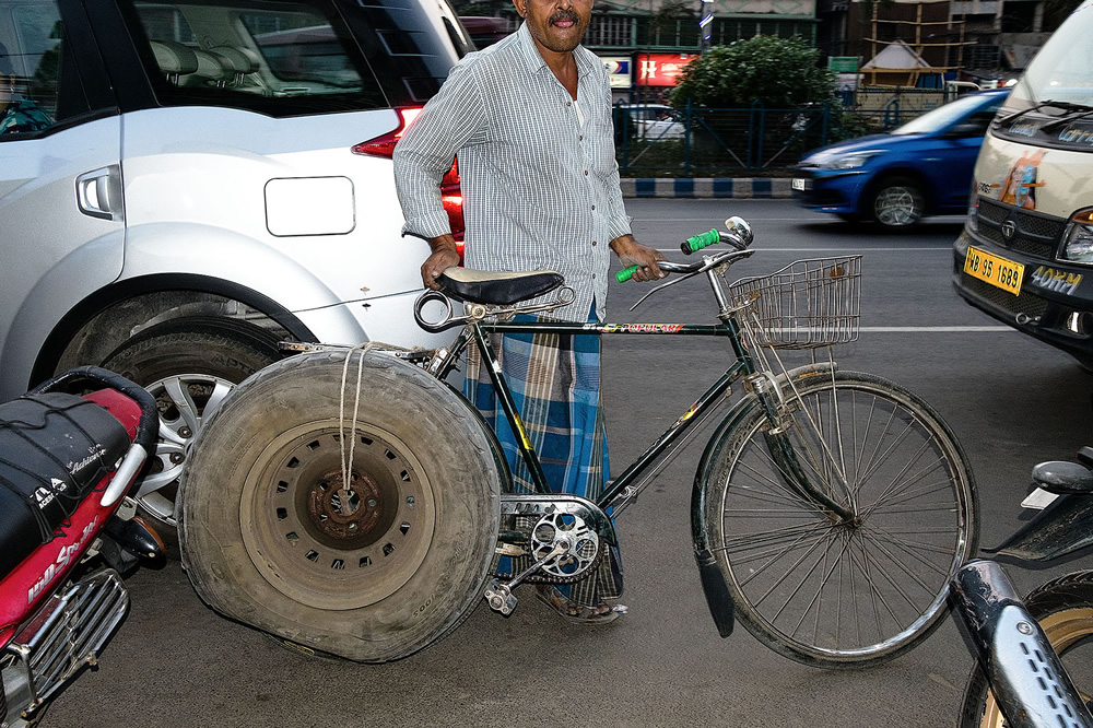 Calcutta Carousel: Street Photography Series By Soumyendra Saha