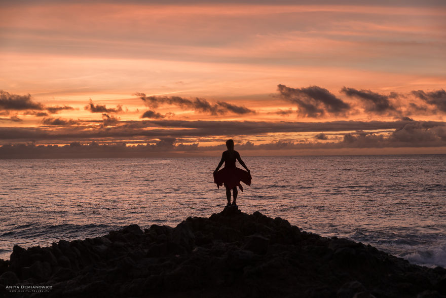 Photographer Anita Demianowicz Traveled Around The World To Take Photos Of The Beautiful Sunsets And Sunrises