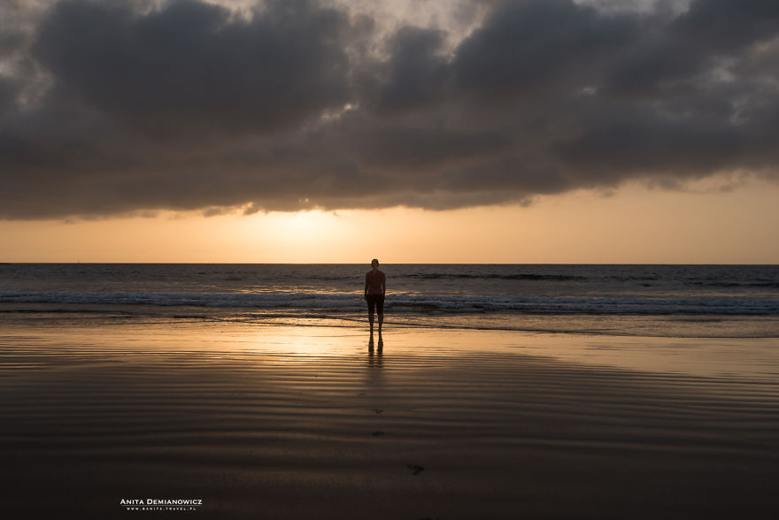 Photographer Anita Demianowicz Traveled Around The World To Take Photos Of The Beautiful Sunsets And Sunrises