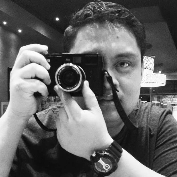 My Personal Best: Filipino Street Photographer Brian Villalongja