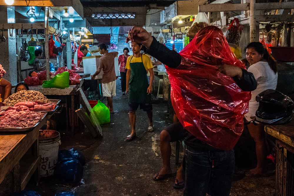 My Personal Best: Filipino Street Photographer Dino Santos