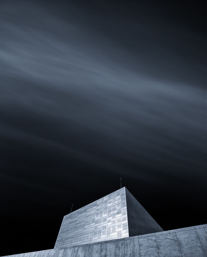 Seduced By The Light: Beautiful Architectural Photos By Roger Holmen